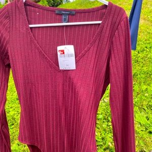 New body suit, never wear not fit anymore cause gain weight.